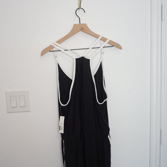 Juniors: No Boundaries Romper - Picture 14 of 16